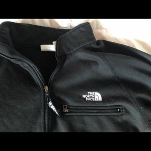 Men’s Northface half zip